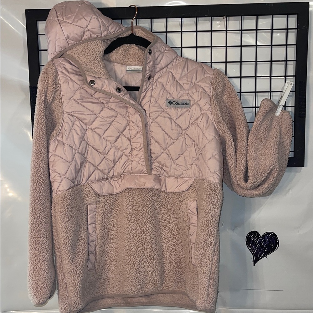 Columbia Women's Light Pink Quilted Fleece Jacket